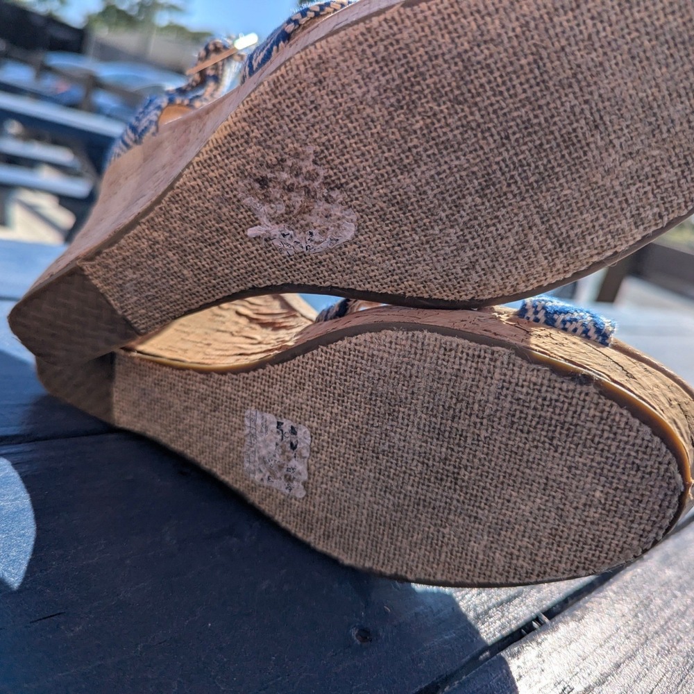 TOMS Blue White Woven Cork Wedge Sandals Women Size 9 Boho Summer - Picture 5 of 8